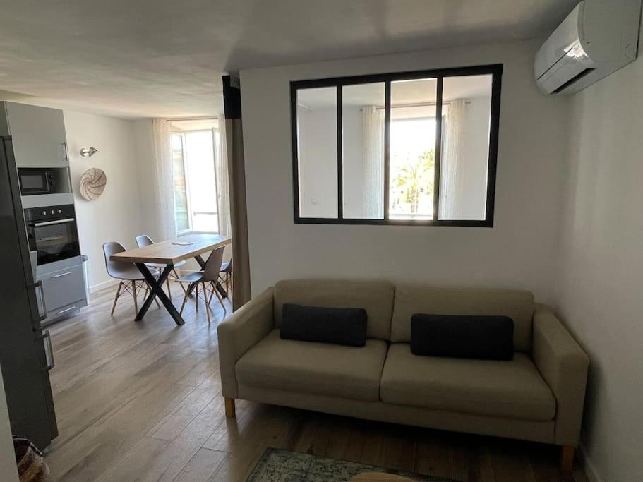 Tres Bel Appartement, Port Sanary, Esterno foto