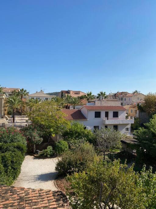 Tres Bel Appartement, Port Sanary, Esterno foto