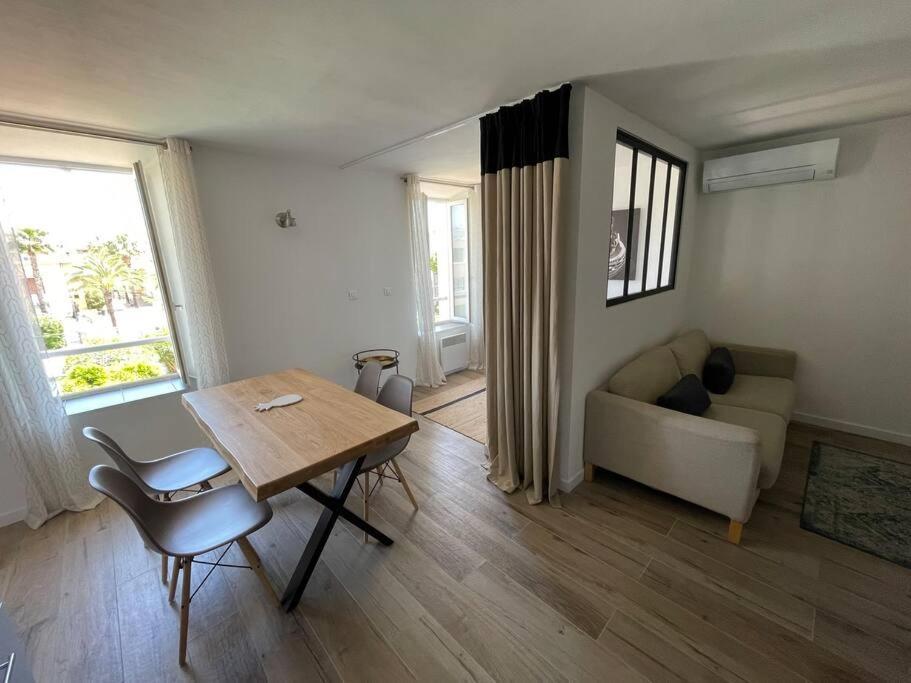 Tres Bel Appartement, Port Sanary, Esterno foto